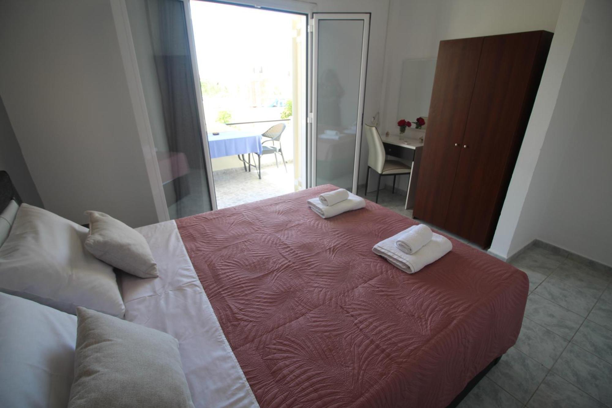Tony'S Apartments Agios Georgios  Exterior photo